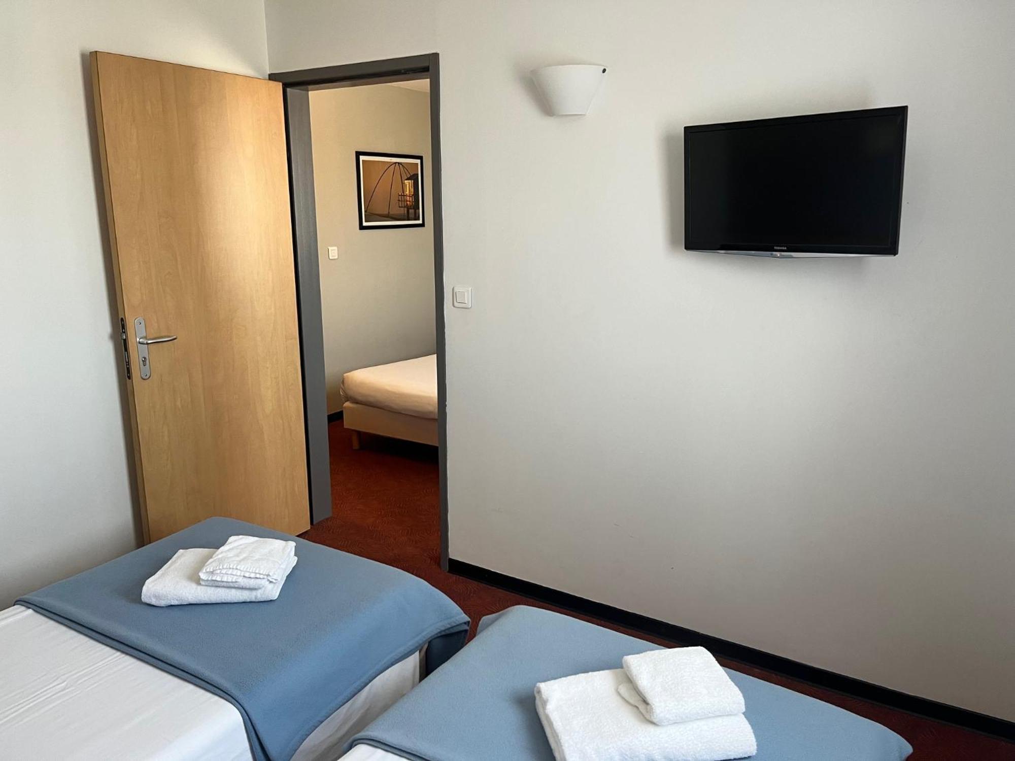 Brit Hotel Confort Montauban Zewnętrze zdjęcie