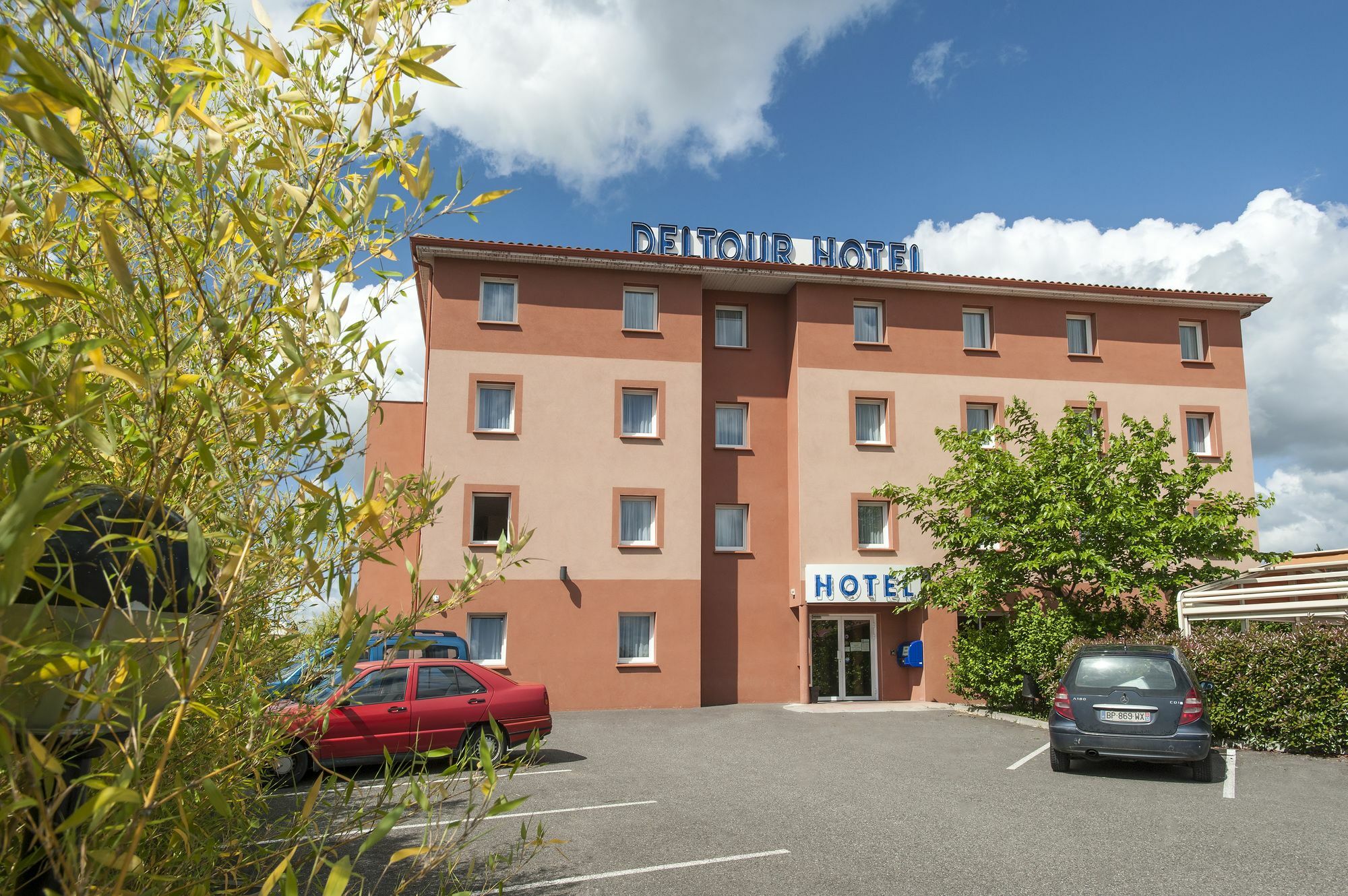 Brit Hotel Confort Montauban Zewnętrze zdjęcie