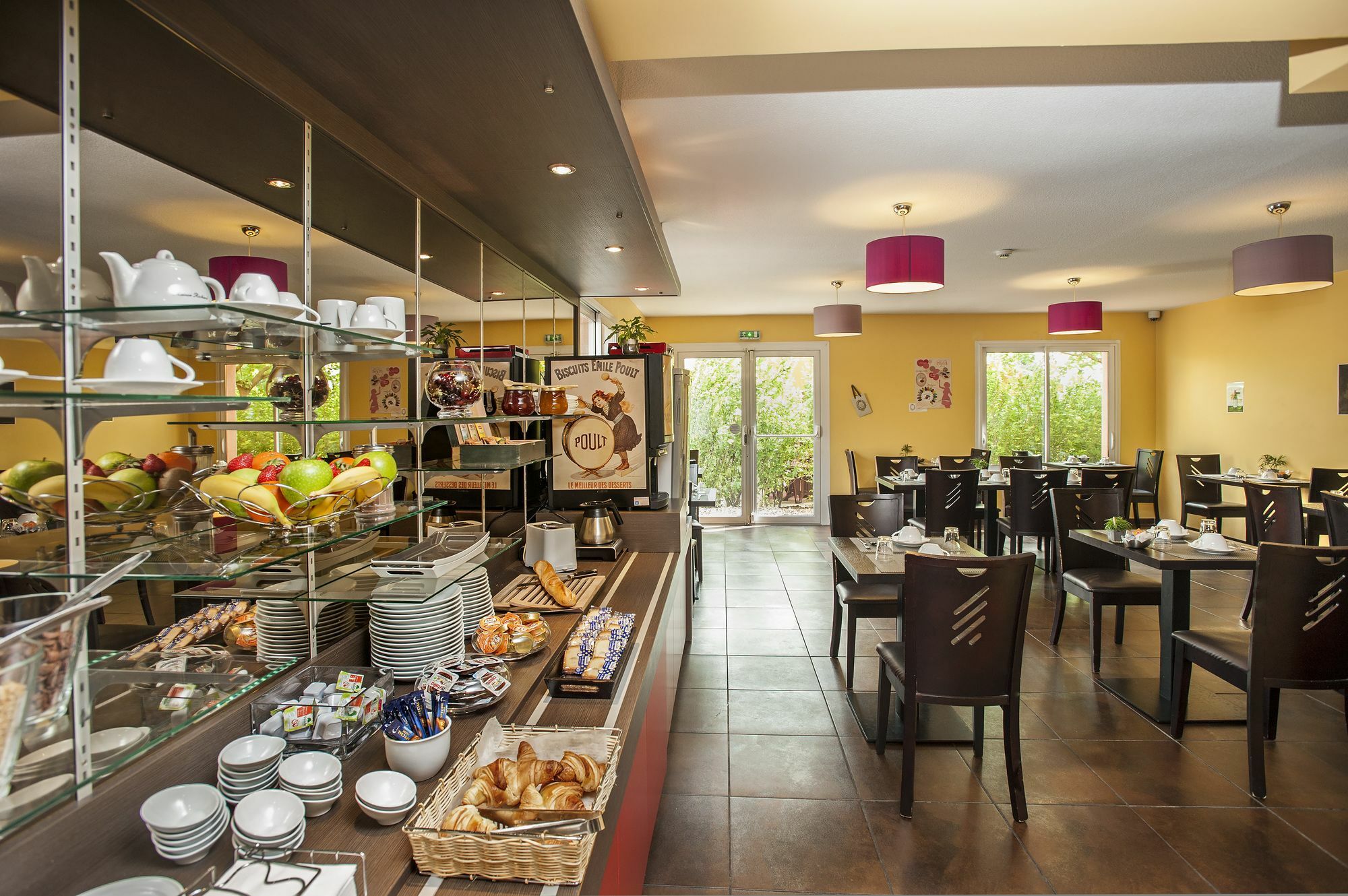 Brit Hotel Confort Montauban Zewnętrze zdjęcie